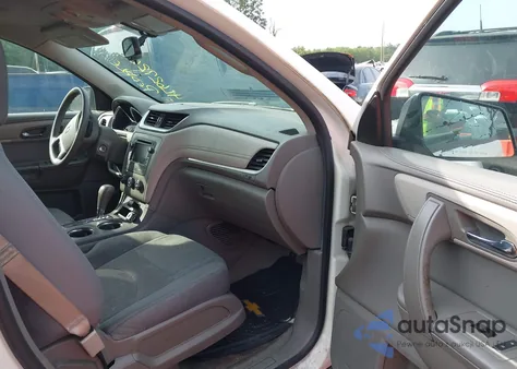 2015 Chevrolet Traverse Ls из США, поврежденный, VIN 1GNKRFED0FJ252161